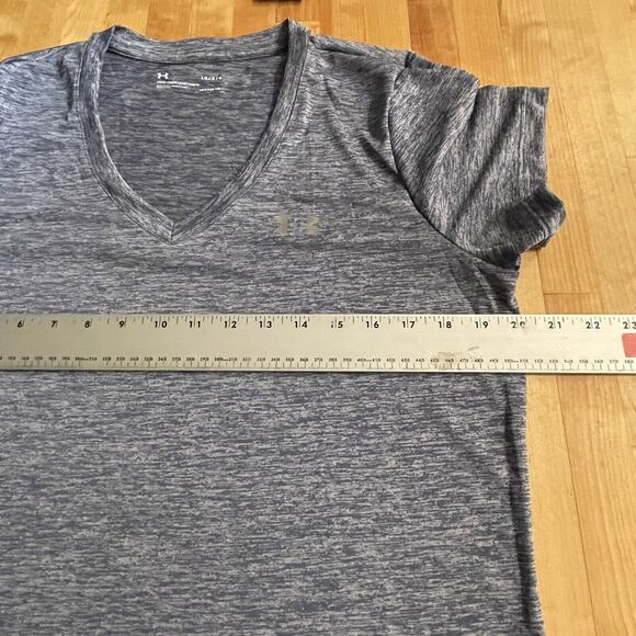 Under Armour UA Top Tech V-Neck Pullover Performance Shirt Women's Large NWT - Picture 9 of 13